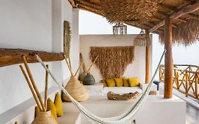 Verandah Studios by Terrasse